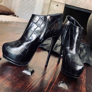 Giuseppe Zanotti Croc Embossed Platform Booties